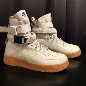 Nike NWT Never Worn SF Air Force 1 Hightop Women’s